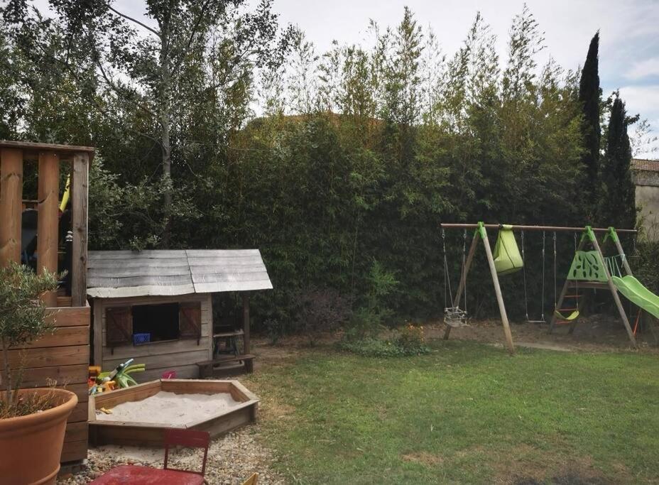 Maison Avec Piscine Dans Village Provencal. Courthézon Kültér fotó