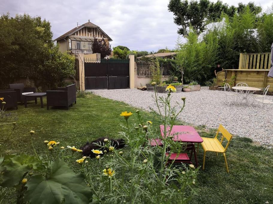 Maison Avec Piscine Dans Village Provencal. Courthézon Kültér fotó